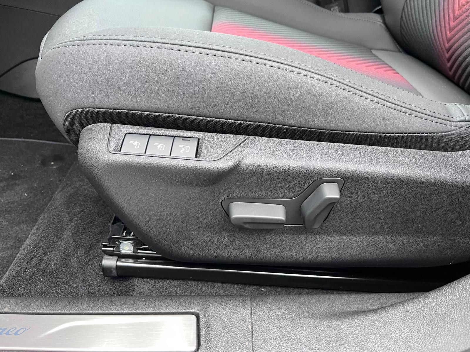 Fahrzeugabbildung Alfa Romeo Junior Elettrica  Speciale