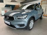 Volvo XC 40 Momentum Pro 2WD /AHK/ACC/KAMERA/LED - Volvo XC40: Grau