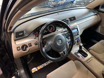Volkswagen Passat Variant Comfortline *AHK*Klima*SHZ*PDC*