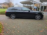 Mercedes-Benz E 400 d 4MATIC T Autom. -Panorame-AMG Line - Mercedes-Benz E 400 in Hamburg
