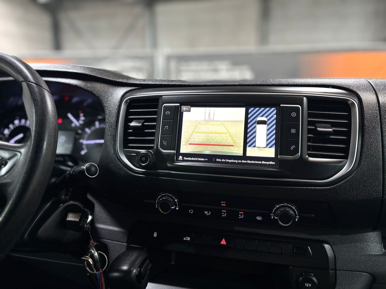 Fahrzeugabbildung Opel Vivaro 2.0 D Edition L3 #2xSortimo#Kamera#Carpla