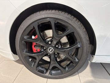 Fotografie des Opel Adam 1.4 Turbo S