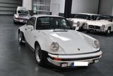 Porsche 930