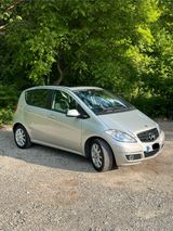 Mercedes-Benz A 180 Spec. Edit. unfallfrei 1.Hand PANO PDC NAV - Mercedes-Benz A-Class aus 2009