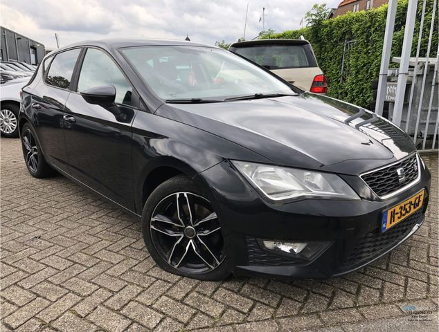 Seat Leon 1.4TSI 123pk Style Navi/Airco/Sportstoelen/