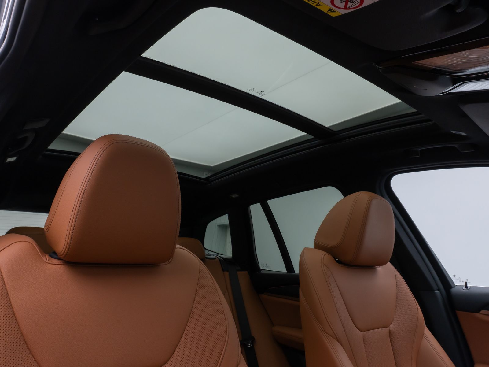 Fahrzeugabbildung BMW X3 xD20i Panorama Kamera HUD AHK Komfort Sport