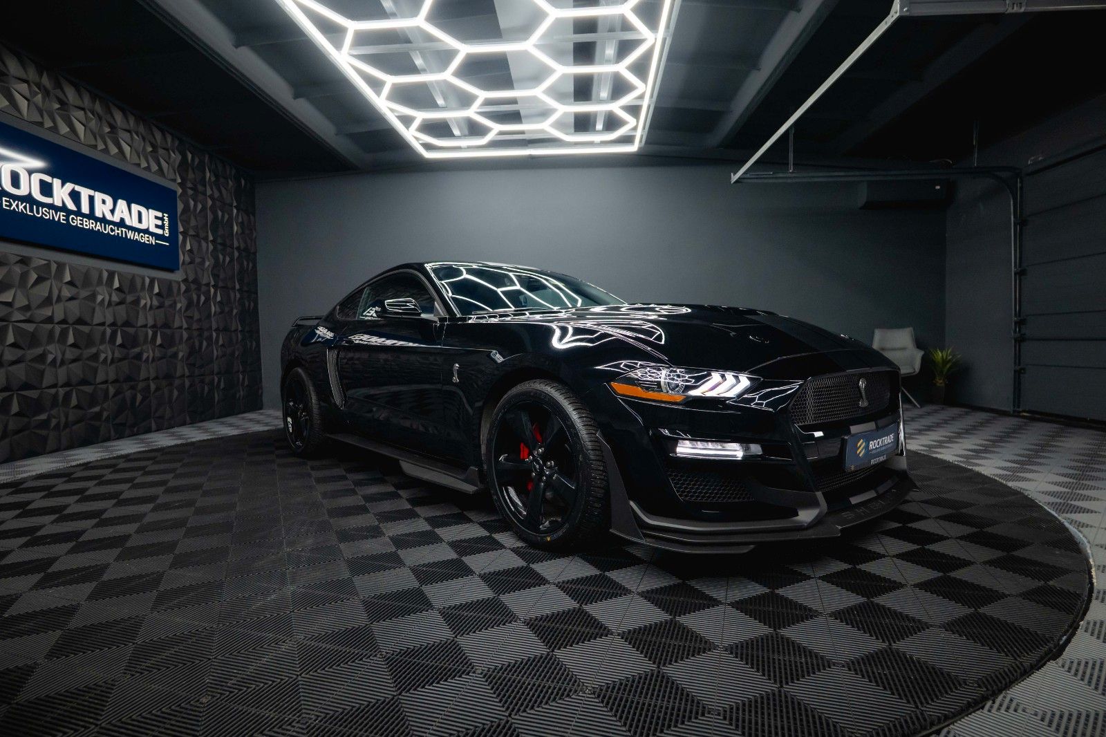 Fahrzeugabbildung Ford Mustang Shelby GT 500 5.0 V8 Performance PREMIUM