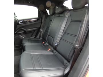 Porsche Cayenne - 11