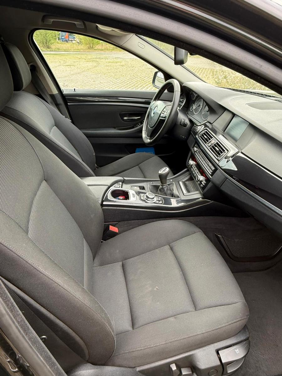 BMW 530 2011 — photo 7
