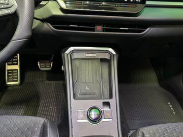 Volkswagen T-Roc 1.5 eTSI  R-Line neues Modell Black Style