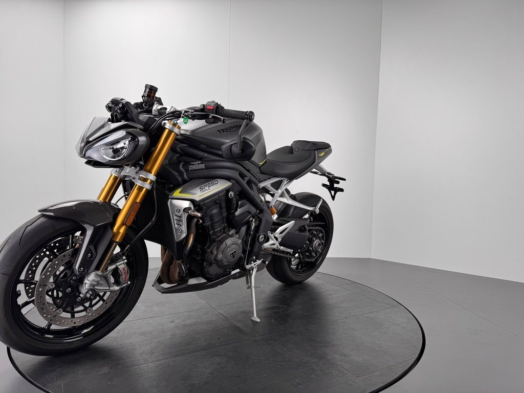 Fahrzeugabbildung Triumph SPEED TRIPLE 1200 RS *TOP-ZUSTAND *1. HAND