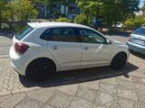 Volkswagen Polo 1.0 48kW Comfortline. RC, insp. Neu - gebrauchte Kleinwagen in Wolfsburg