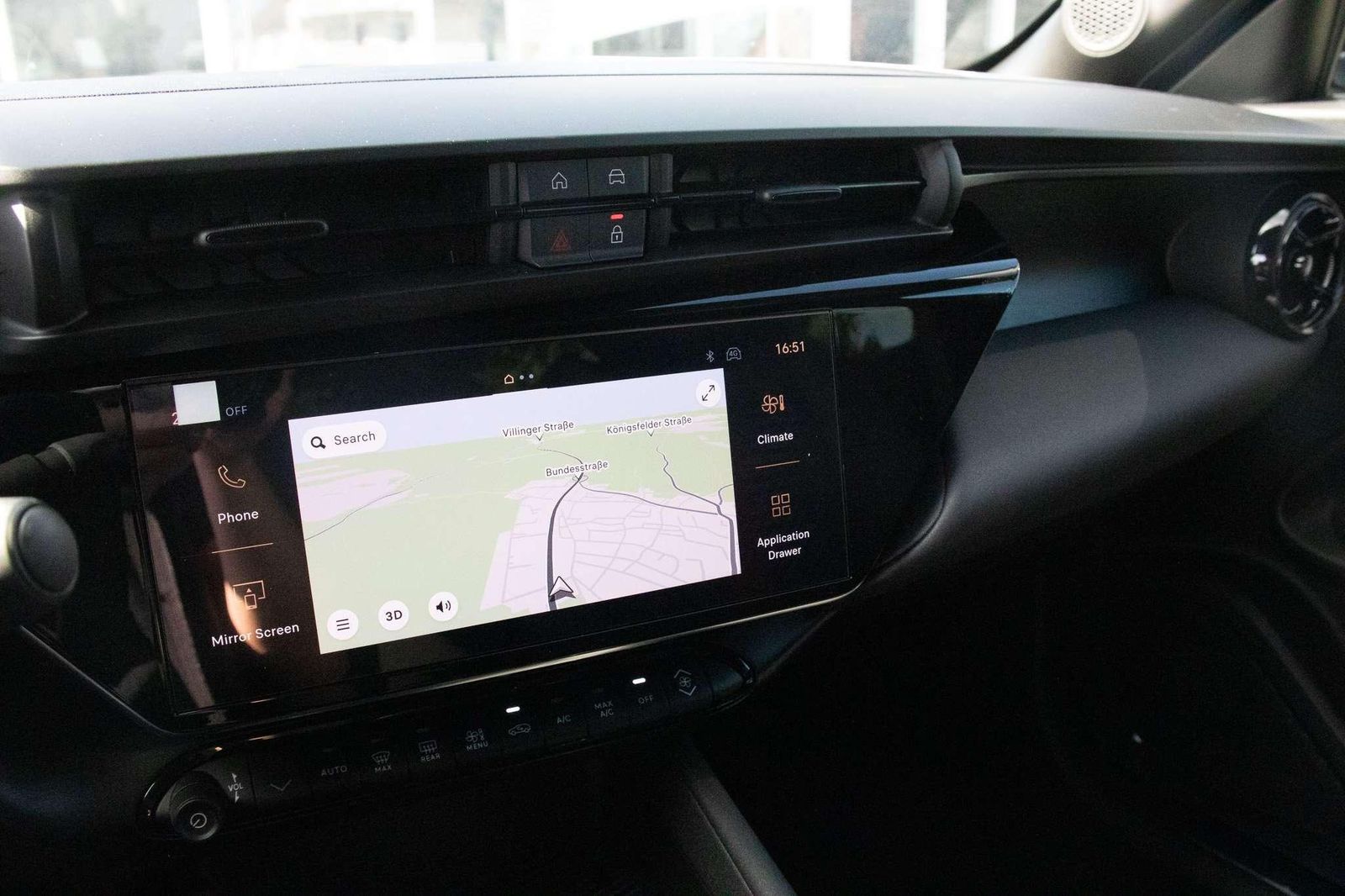 Fahrzeugabbildung Alfa Romeo Junior 1.2 VGT Ibrida Q4 vom AR Vertragshändler
