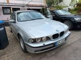 BMW Bmw E39 525 d Facelift Schiebedach - BMW 525 aus 2000: D