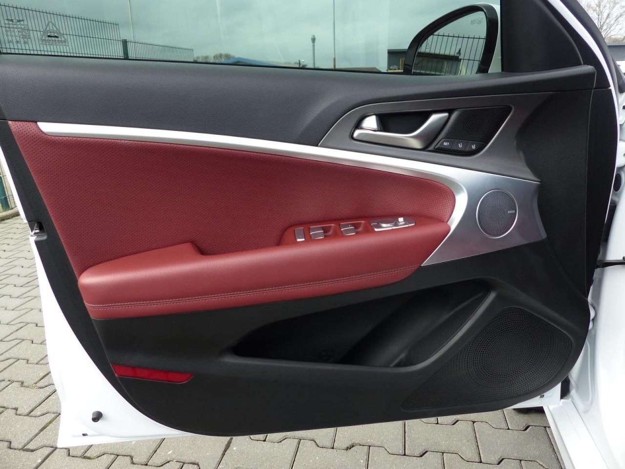 Genesis G70.ACC.AUT.KAMERA.PDC.LED.NAV.PDC.PANO Klima