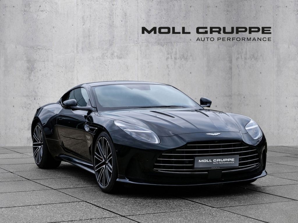 Aston Martin DB12