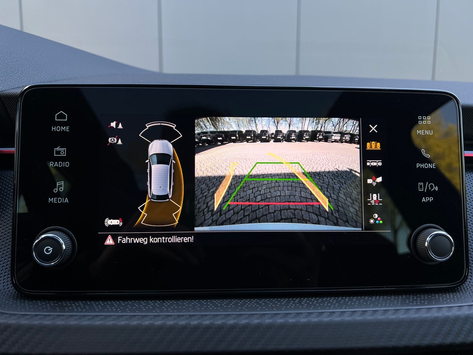 Fahrzeugabbildung SKODA Scala Monte Carlo 1.0 TSI DSG *Matrix, Pano, ACC