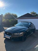 Jaguar XE S Automatik S - Jaguar XE von privat
