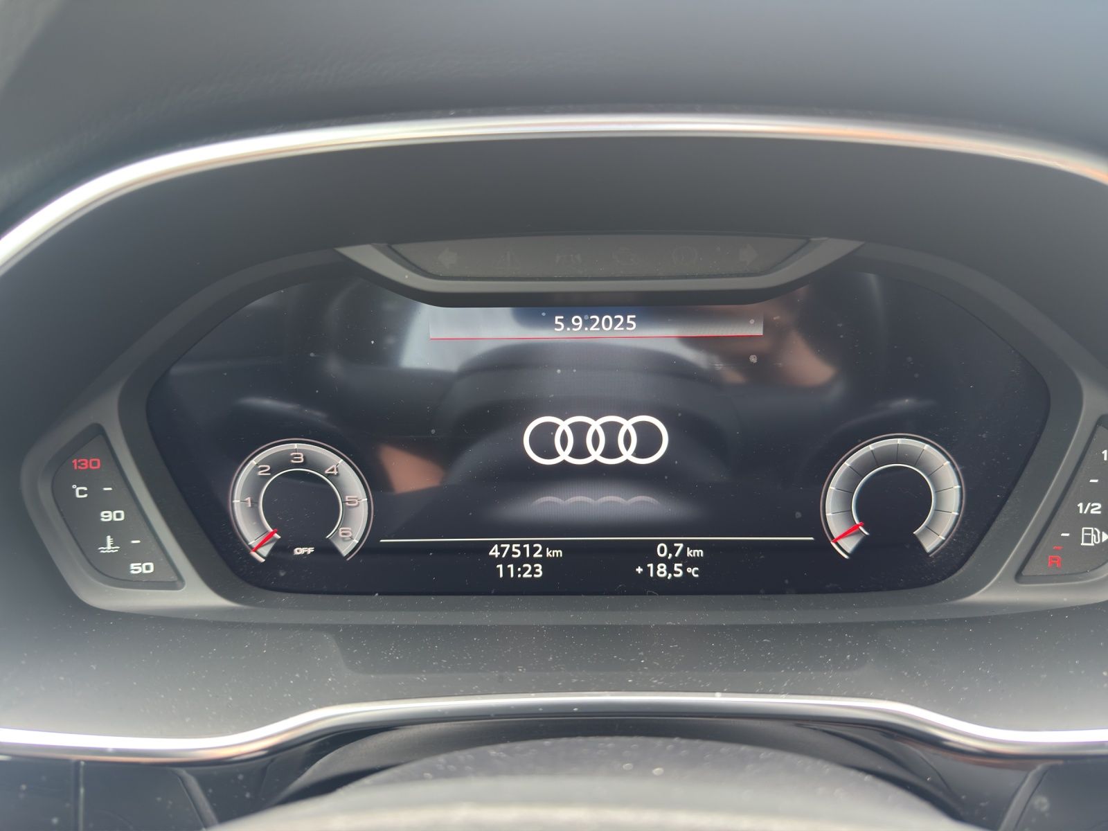 Fahrzeugabbildung Audi Q3 35 TDI advanced S tronic    Matrix LED  Navi