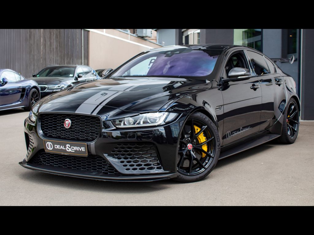 Jaguar XE