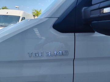 Volkswagen Crafter - 10