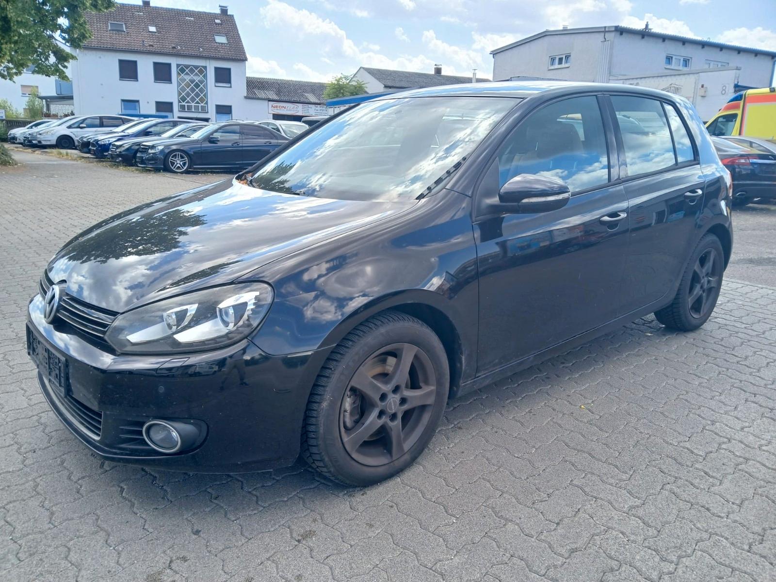 Volkswagen Golf 1.4 TSI (Braune Ledersitze)