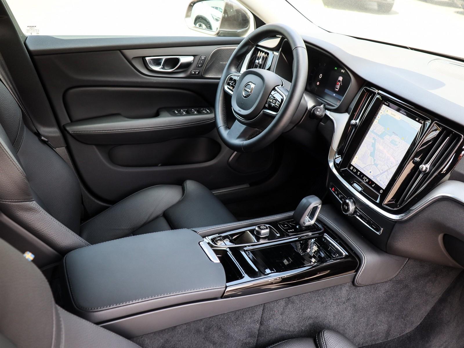 Volvo V60 T6 AWD Plus Bright NP:72.930,-//HK/360°/F-AS