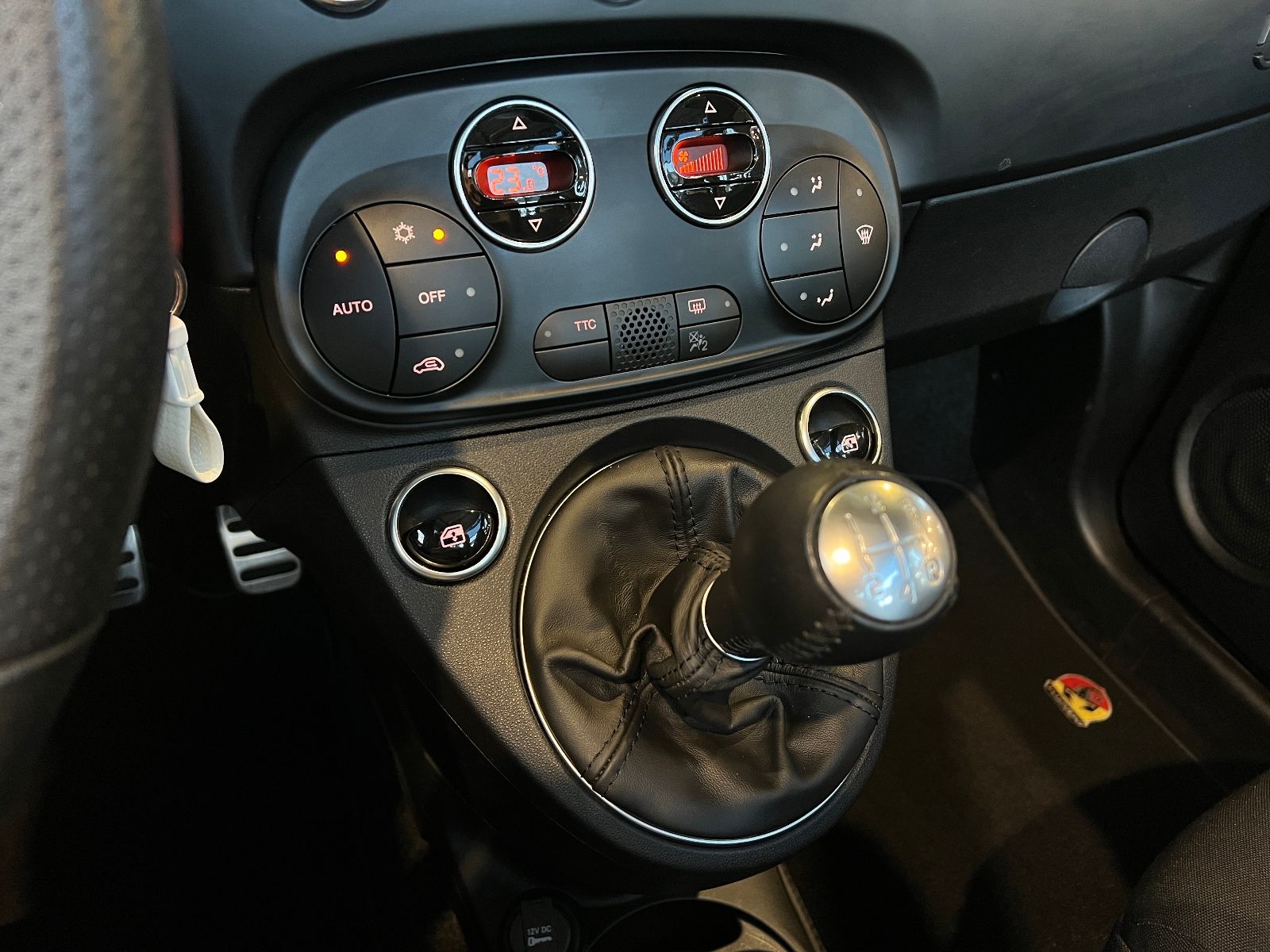 Fahrzeugabbildung Abarth 595C F595 Pista CARPLAY DAB PDC