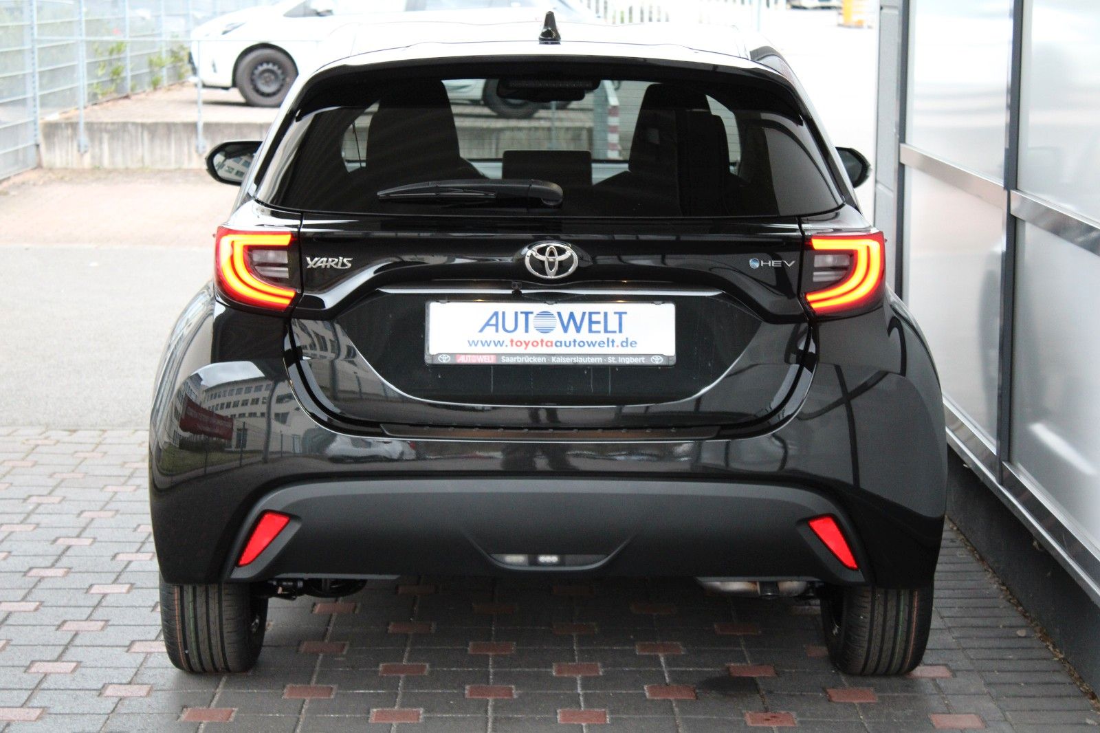 Fahrzeugabbildung Toyota Yaris 1.5 Hybrid Teamplayer + Comfort-Paket