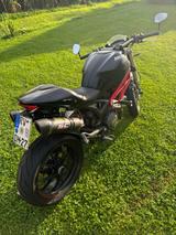 Ducati Monster 796 mit SC Project - DUCATI MONSTER 796