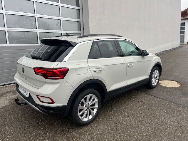 Volkswagen T-Roc 1.5 TSI LIFE+DSG+digCOCKPIT+NAV+LED+ab.AHK