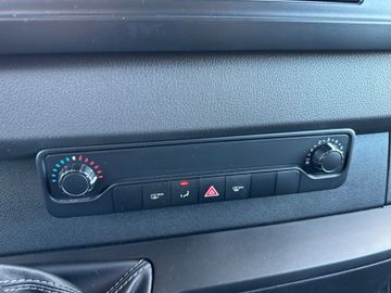 Fahrzeugabbildung Mercedes-Benz Sprinter 214 CDI L2H2 Kasten*3.Sitze*Bluetooth