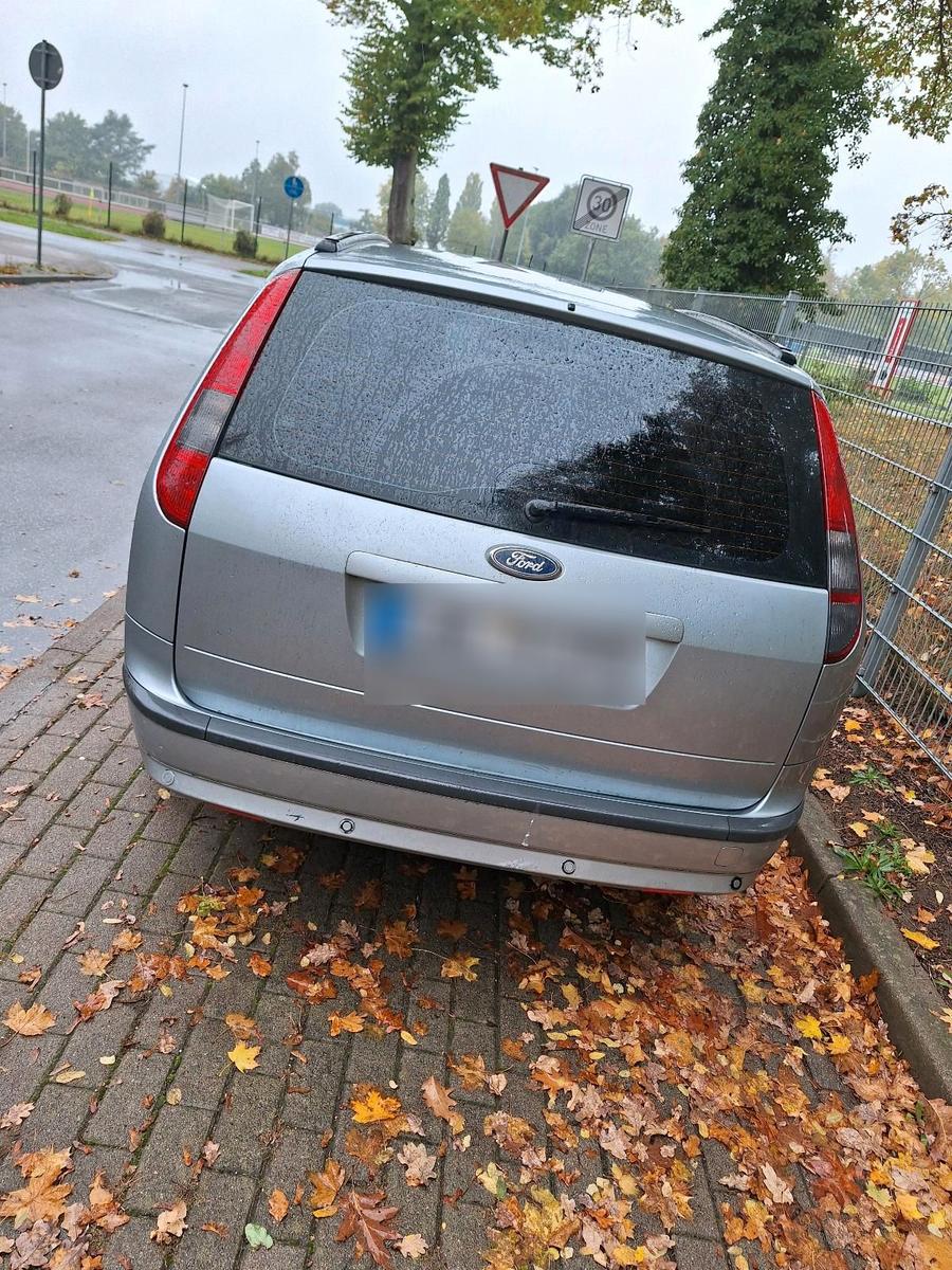 Ford Focus 2005 — photo 7