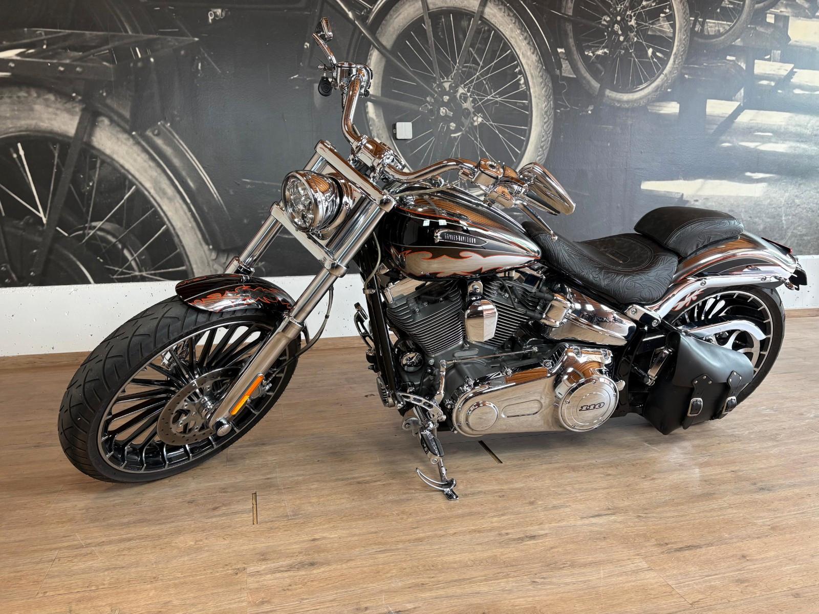Harley-Davidson CVO Breakout  FXSBSE Kesstech HD certified