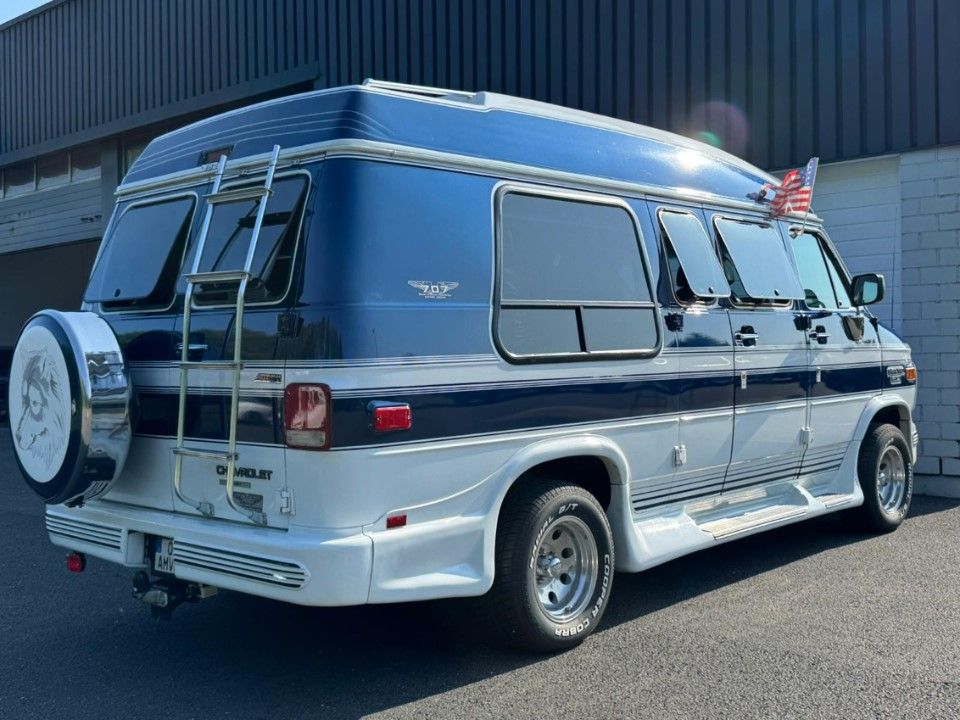 Fahrzeugabbildung Chevrolet Chevy Van G20 707 Leder deutsches Fzg AHK