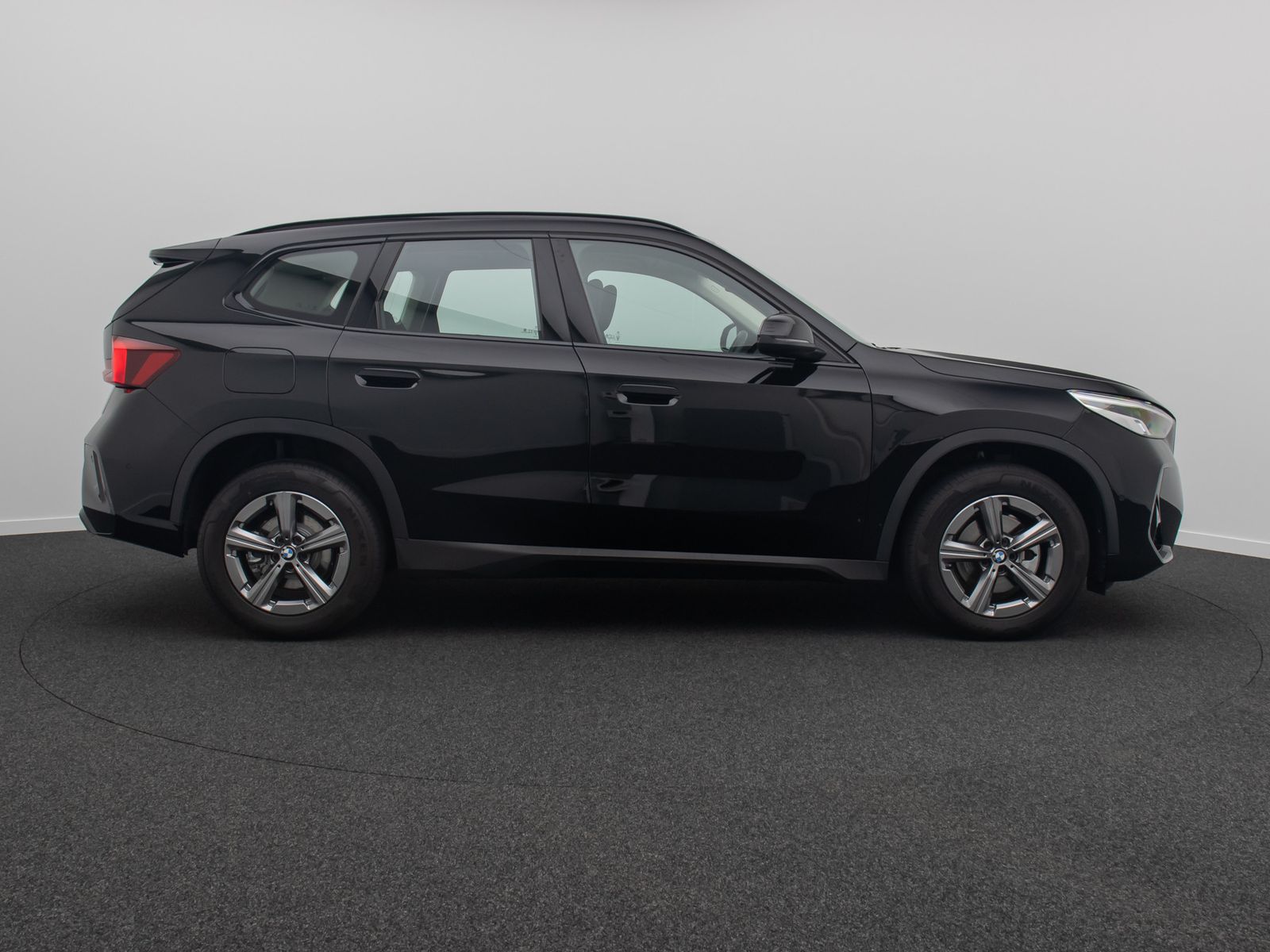 Fahrzeugabbildung BMW X1 sD18d GeschwindigReg DAB Kamera DigitalKey