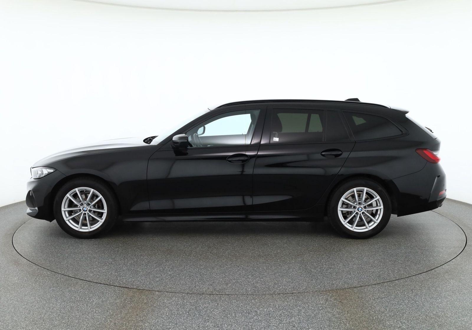 BMW 318i Touring LED Navi Kamera el. Heckklappe DAB foto 2