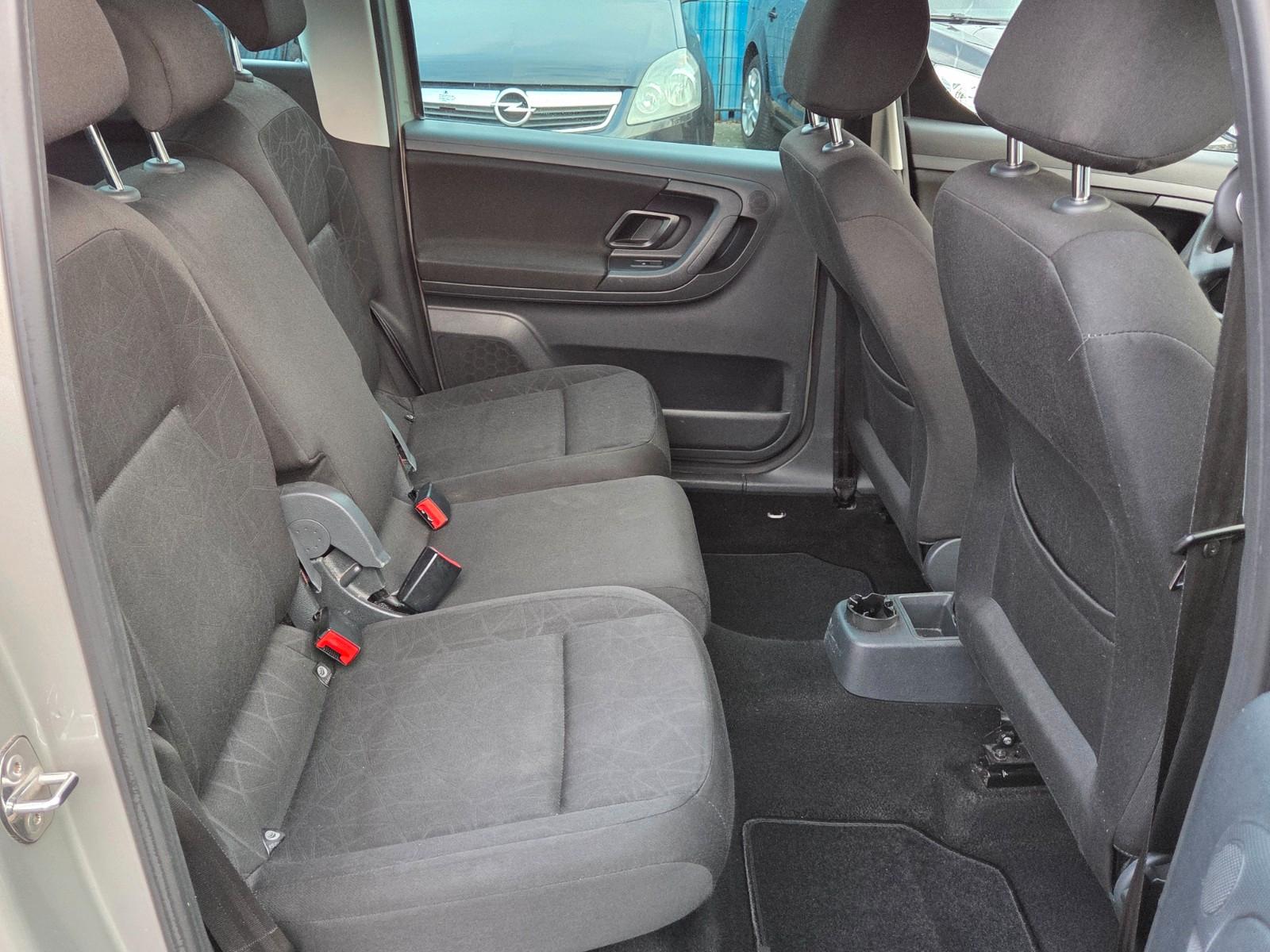 Skoda Roomster 2012 — photo 14