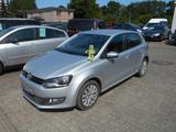 Volkswagen Polo V Comfortline 1,2 PDC Scheckheft Sitzhzg - gebrauchte Kleinwagen in Neumünster