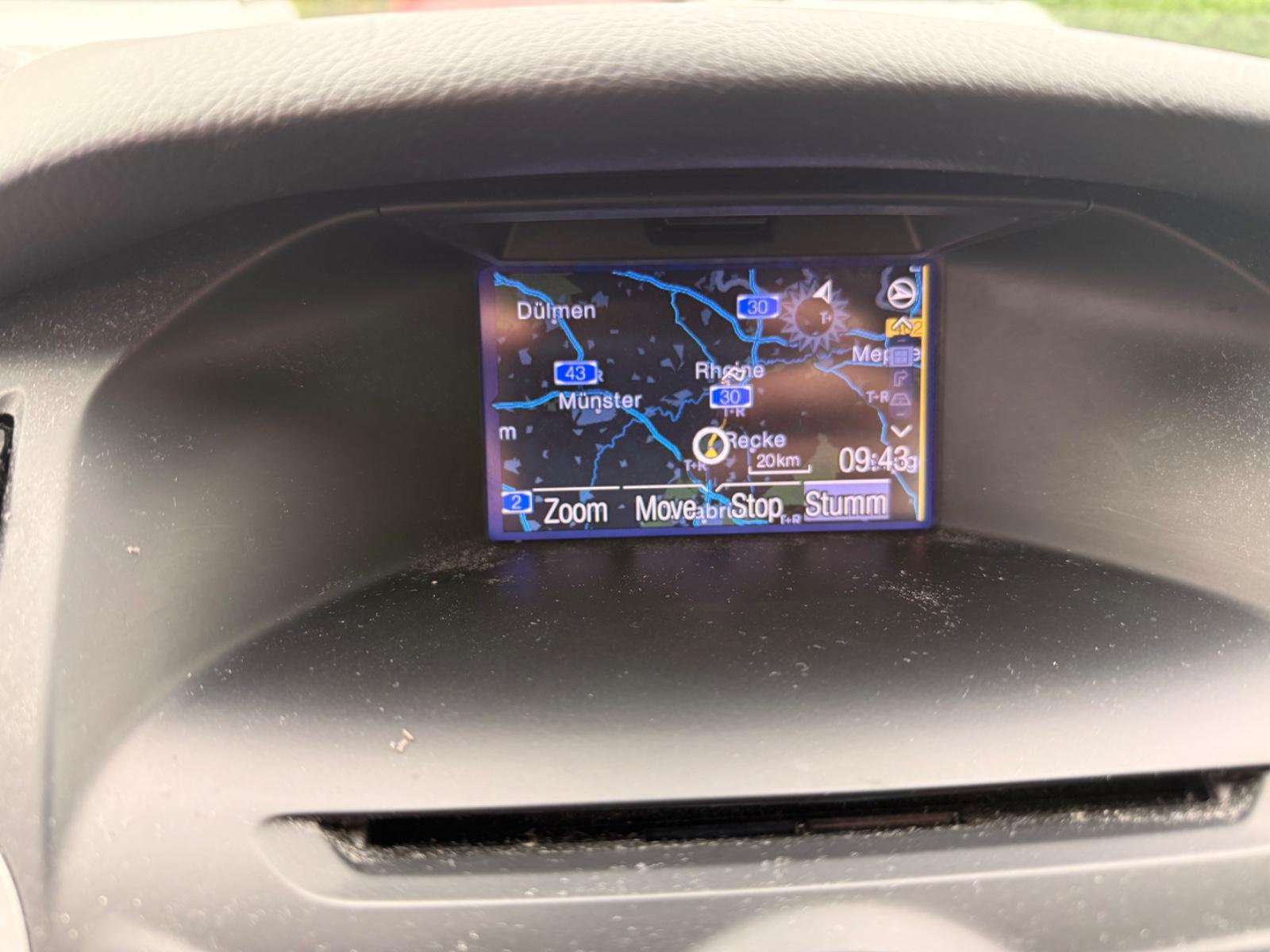 Ford Focus 2013 — photo 11