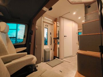 Fahrzeugabbildung HYMER / ERIBA / HYMERCAR VENTURE S