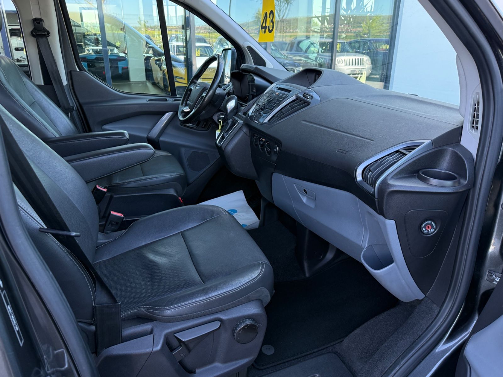 Tourneo Custom 2.0 TDCi Sortimo 6.Sitze Autom.
