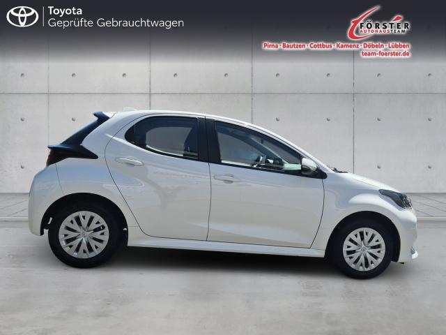 Toyota Yaris 1.5 Hybrid Business Edition *KAMERA*SHZ
