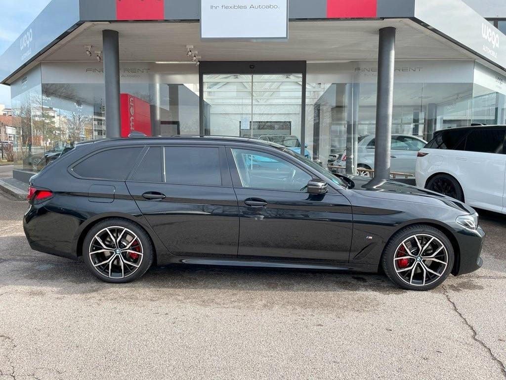 BMW 520d xDrive Touring/M-Sport/19"/AHK/Pano/ACC/Key – 2