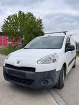 Peugeot Partner .TÜV . 1 Hand . scheckheft. Werkstatt  - Peugeot Partner von privat