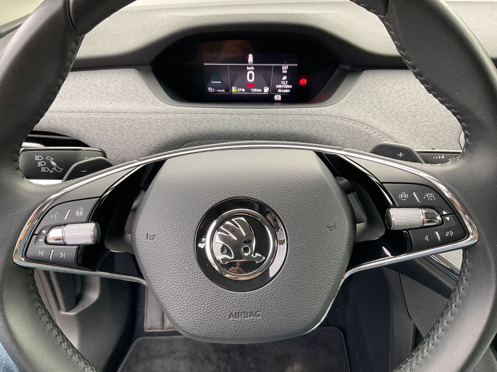 Fahrzeugabbildung SKODA Enyaq 80,Kamera,Keylessgo,Sitzheizung,Navi