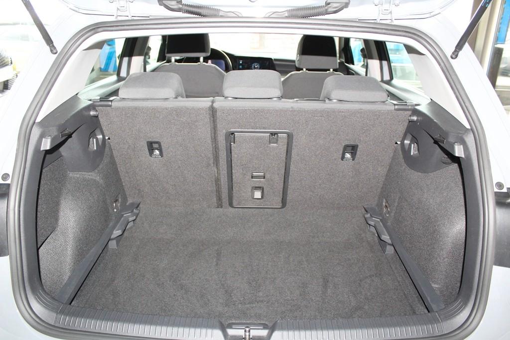 Volkswagen Golf VIII 1.5 Lim. Life 150*ACC*DAB*SZHZG*NAVI*, миниатюра 12