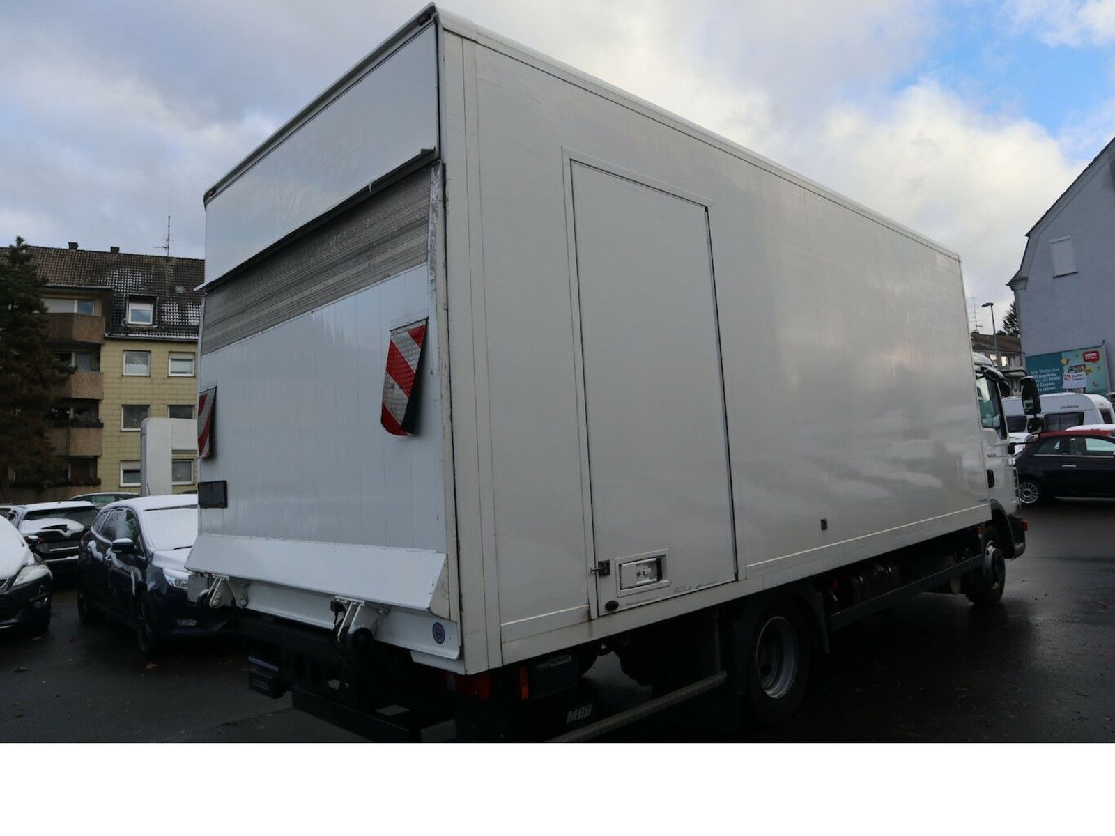Fahrzeugabbildung MAN TGL8.220 Koffer Klima Ladebordwan Scheckheftgep