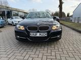 BMW 330d Touring INDIVIDUAL Pano Leder Navi AHK - BMW 330: Kombi, 330d