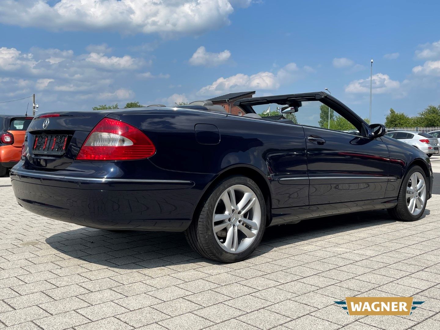 Fahrzeugabbildung Mercedes-Benz CLK 320 Cabrio CDI  AVANTGARDE 1-Hand